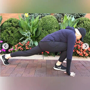 Lululemon Run On Jogger (28") size 10